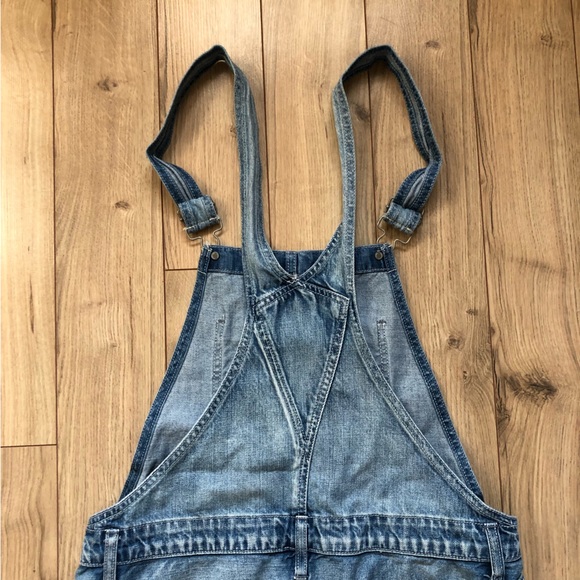 Women’s American Eagle Tomgirl denim shortall size M - Picture 11 of 12